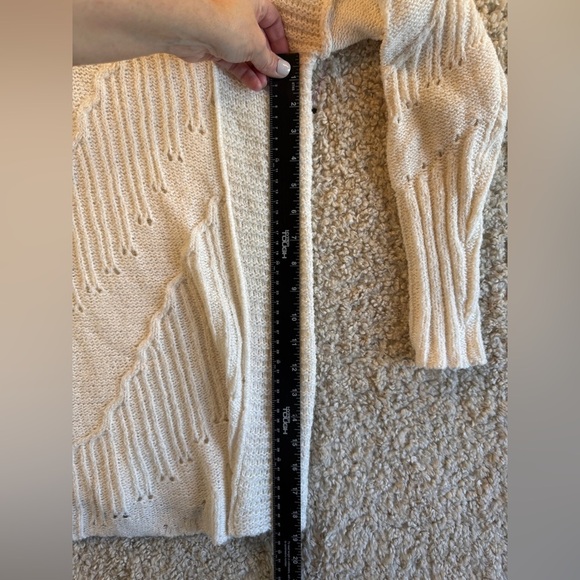 Lightweight Summer Sweater | NWT - Picture 6 of 11